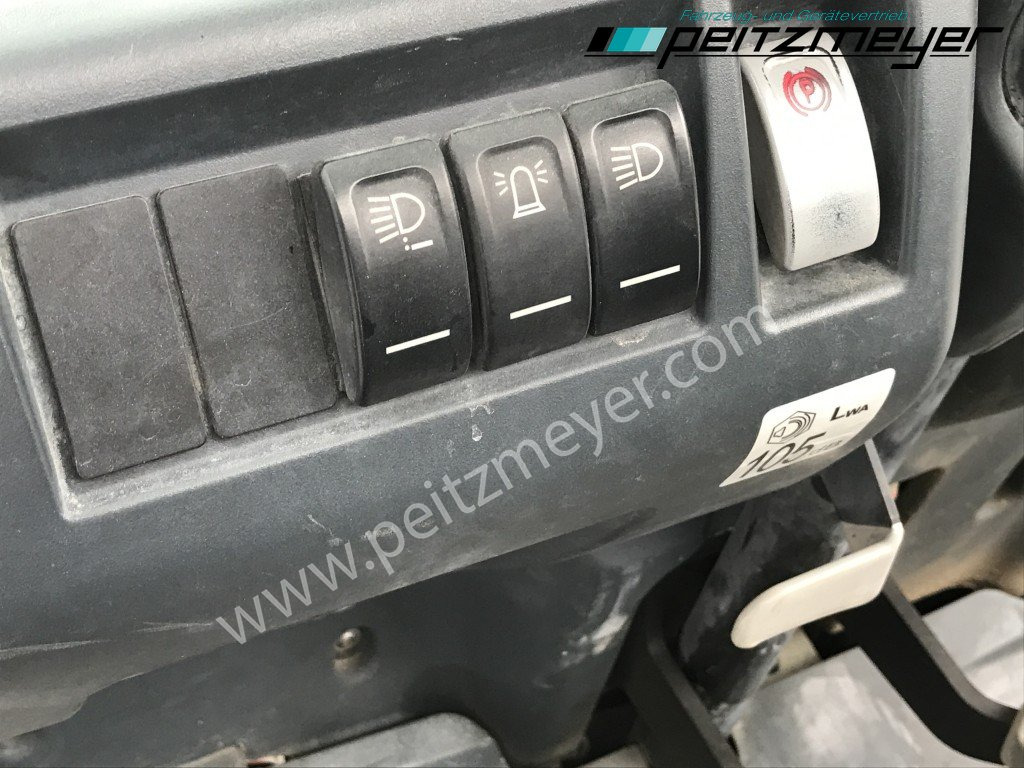 Chariot élévateur diesel JUNGHEINRICH Gabelstapler DFG 425: photos 11 Chariot élévateur diesel JUNGHEINRICH Gabelstapler DFG 425: photos 11