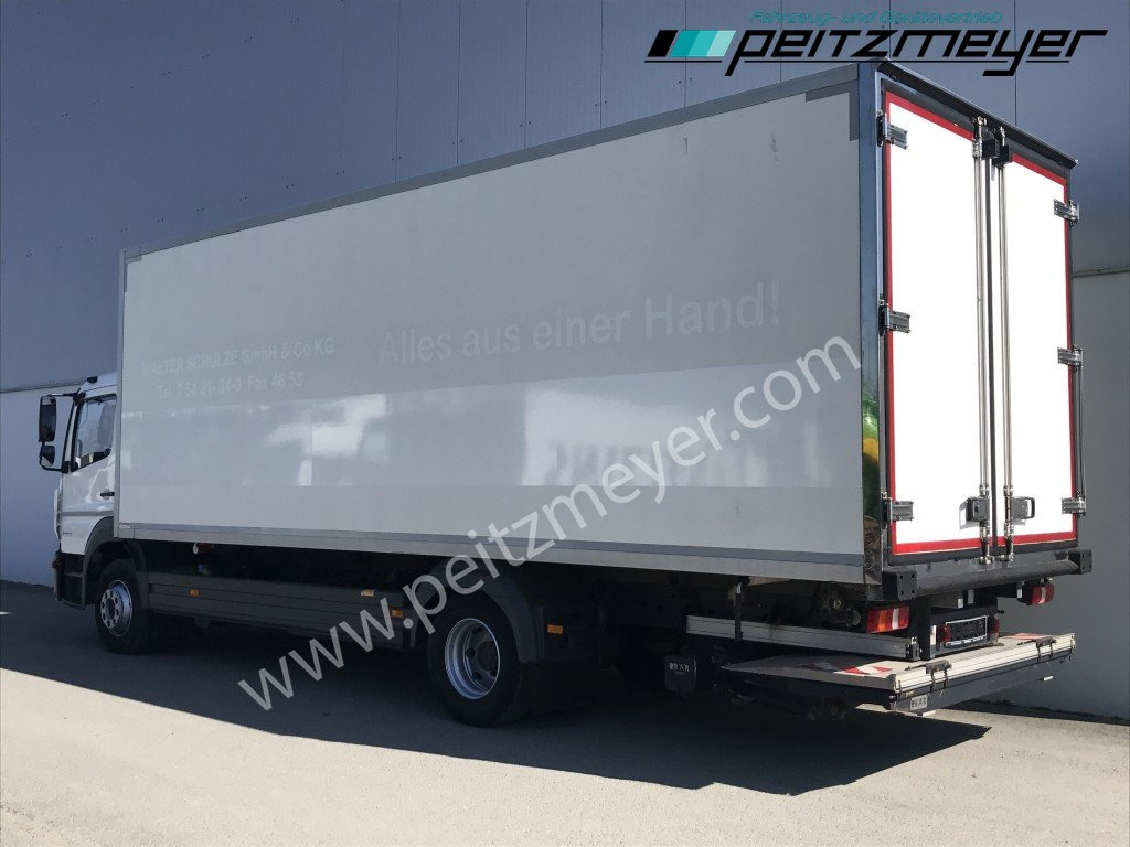 MERCEDES-BENZ Atego 1530 L Tiefkühlkoffer m. LBW, Thermoking T 1200 faltb. LBW 1,5 t., Seitentür, Trennwand - Camion frigorifique: photos 4 MERCEDES-BENZ Atego 1530 L Tiefkühlkoffer m. LBW, Thermoking T 1200 faltb. LBW 1,5 t., Seitentür, Trennwand - Camion frigorifique: photos 4