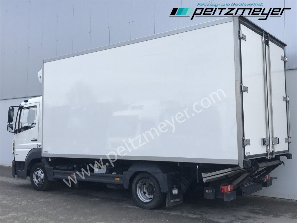 MERCEDES-BENZ Atego 818 L Tiefkühlkoffer m. Trennwand, Thermo T 800, LBW, Klima - Camion frigorifique: photos 4 MERCEDES-BENZ Atego 818 L Tiefkühlkoffer m. Trennwand, Thermo T 800, LBW, Klima - Camion frigorifique: photos 4