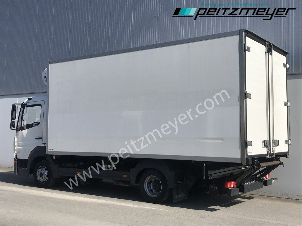 MERCEDES-BENZ Atego 818 L Tiefkühlkoffer m. Trennwand, Thermok T 800, LBW - Camion frigorifique: photos 4 MERCEDES-BENZ Atego 818 L Tiefkühlkoffer m. Trennwand, Thermok T 800, LBW - Camion frigorifique: photos 4