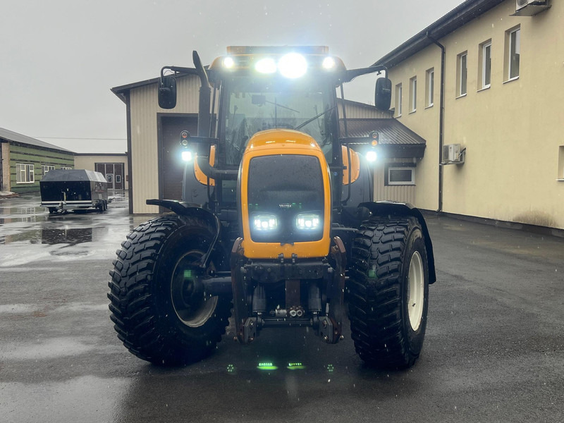 Valtra M150-4 - Tracteur agricole: photos 2 Valtra M150-4 - Tracteur agricole: photos 2