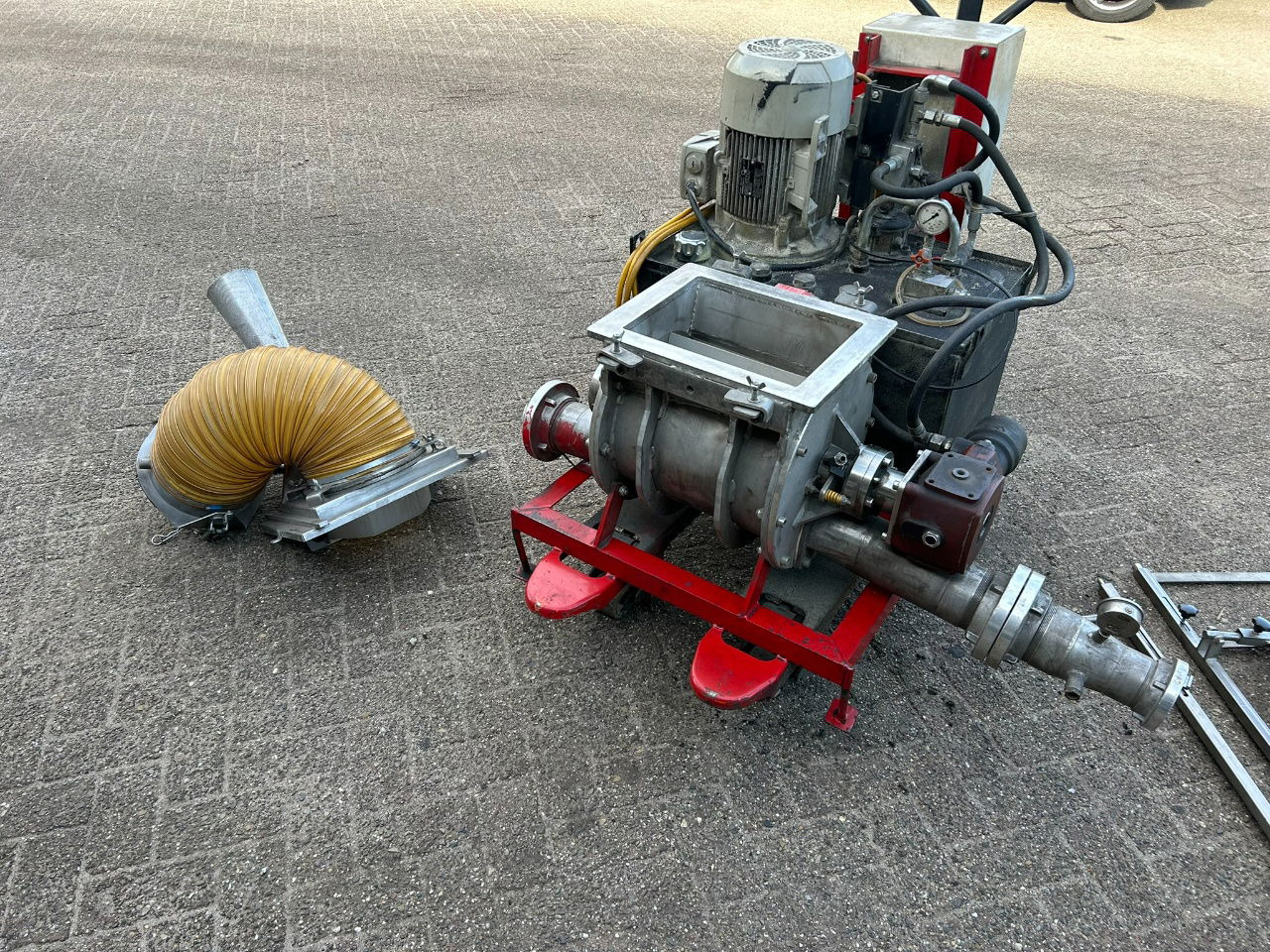 Overige mobile EBC rotory - electr/hydro unit zelf suport 380 v / agrarisch - Accessoire pour Machine agricole: photos 1 Overige mobile EBC rotory - electr/hydro unit zelf suport 380 v / agrarisch - Accessoire pour Machine agricole: photos 1