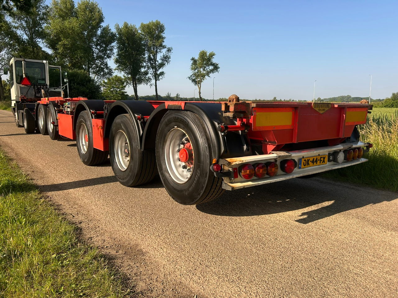 Broshuis 2-Connect-5Akcc / 3 x Steering axle / 4 x Lifting axle / tyres 80 / 3 x - Semi-remorque porte-conteneur/ Caisse mobile: photos 3 Broshuis 2-Connect-5Akcc / 3 x Steering axle / 4 x Lifting axle / tyres 80 / 3 x - Semi-remorque porte-conteneur/ Caisse mobile: photos 3