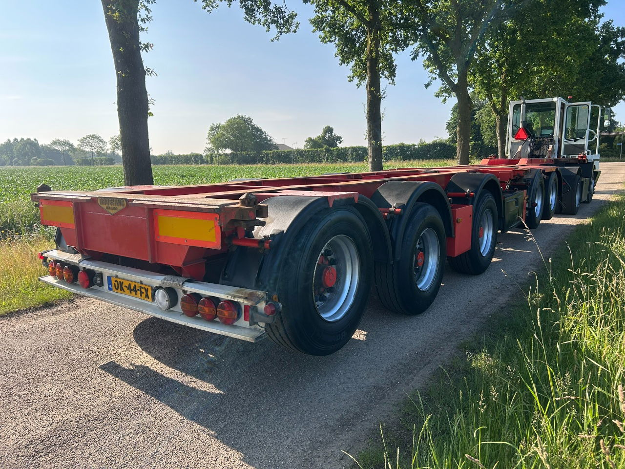 Broshuis 2-Connect-5Akcc / 3 x Steering axle / 4 x Lifting axle / tyres 80 / 3 x - Semi-remorque porte-conteneur/ Caisse mobile: photos 4 Broshuis 2-Connect-5Akcc / 3 x Steering axle / 4 x Lifting axle / tyres 80 / 3 x - Semi-remorque porte-conteneur/ Caisse mobile: photos 4
