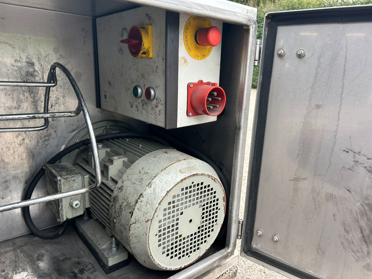 Ingersoll Rand Electro unit 380 v /Liquid compresseor D 150 Agri/Food - Chauffage/ Ventilation pour Camion: photos 4 Ingersoll Rand Electro unit 380 v /Liquid compresseor D 150 Agri/Food - Chauffage/ Ventilation pour Camion: photos 4