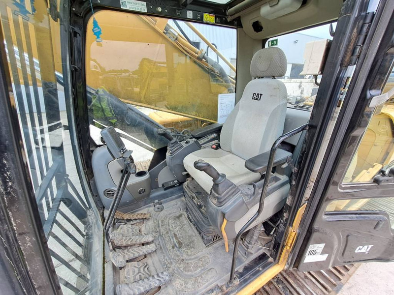 Pelle sur chenille Cat 330DL UHD: photos 18