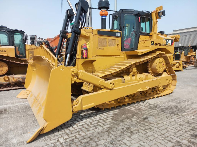 Cat D8R (Abu Dhabi) - Bulldozer: photos 2 Cat D8R (Abu Dhabi) - Bulldozer: photos 2