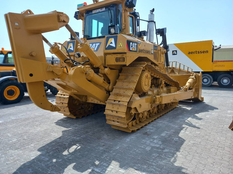 Cat D8R (Abu Dhabi) - Bulldozer: photos 5 Cat D8R (Abu Dhabi) - Bulldozer: photos 5