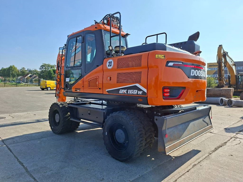Doosan DX160W-7 - Pelle sur pneus: photos 5 Doosan DX160W-7 - Pelle sur pneus: photos 5