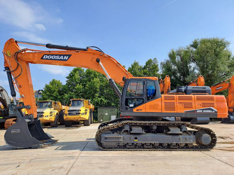 Doosan DX530LC-7M - Pelle sur chenille: photos 1 Doosan DX530LC-7M - Pelle sur chenille: photos 1