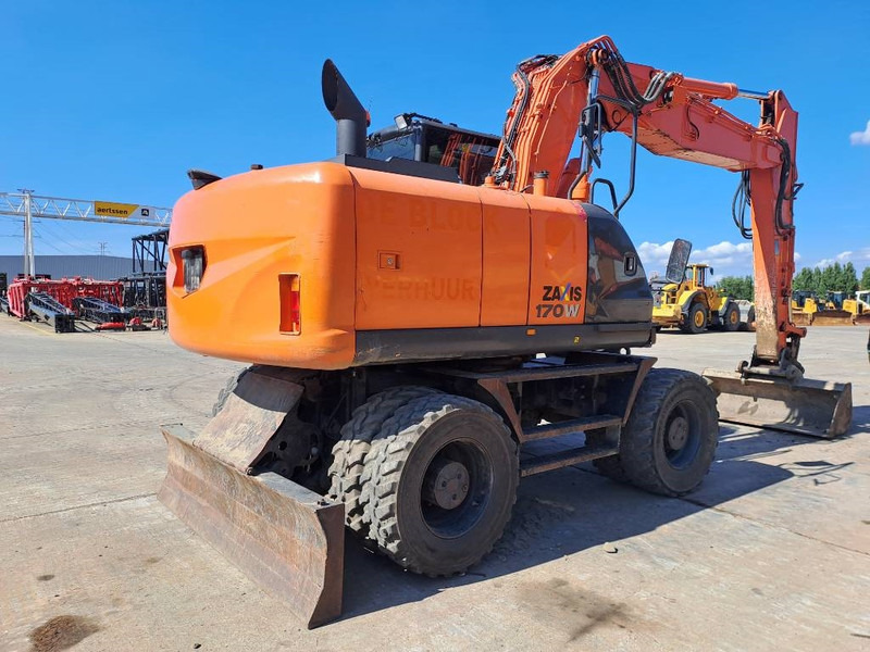 Hitachi ZX 170 W-5 B - Pelle sur pneus: photos 4 Hitachi ZX 170 W-5 B - Pelle sur pneus: photos 4