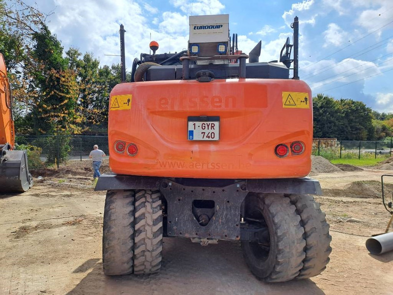 Hitachi ZX140WTB-6 - Pelle sur pneus: photos 3 Hitachi ZX140WTB-6 - Pelle sur pneus: photos 3