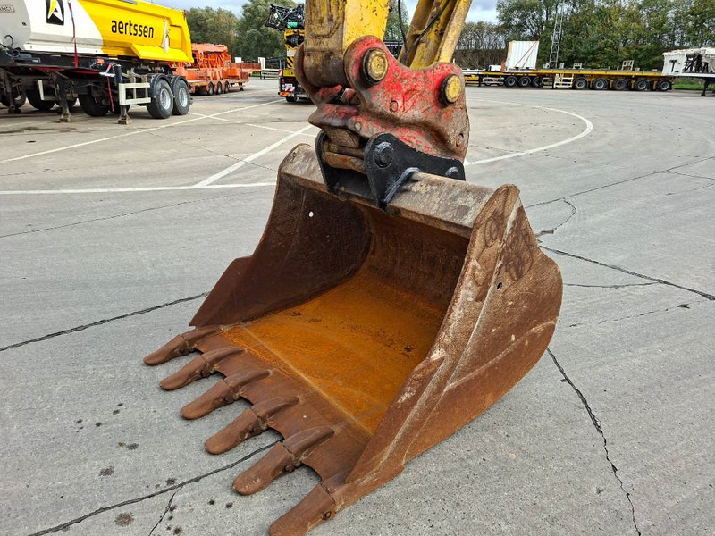 Pelle sur chenille Komatsu HB 215 LC-3: photos 19 Pelle sur chenille Komatsu HB 215 LC-3: photos 19