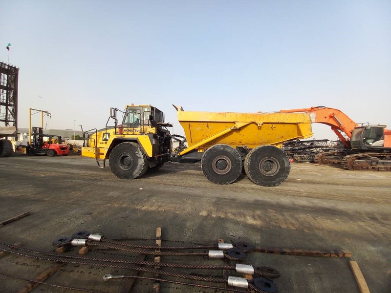 Komatsu HM400-3R (4 pcs available in Abu Dhabi) - Tombereau articulé: photos 5 Komatsu HM400-3R (4 pcs available in Abu Dhabi) - Tombereau articulé: photos 5