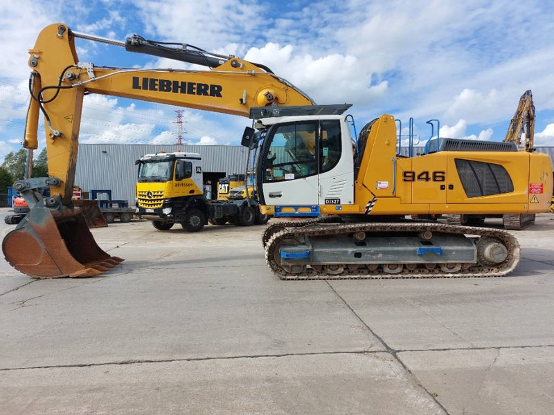 Liebherr R946LC (Lifting Cab) - Pelle sur chenille: photos 2 Liebherr R946LC (Lifting Cab) - Pelle sur chenille: photos 2