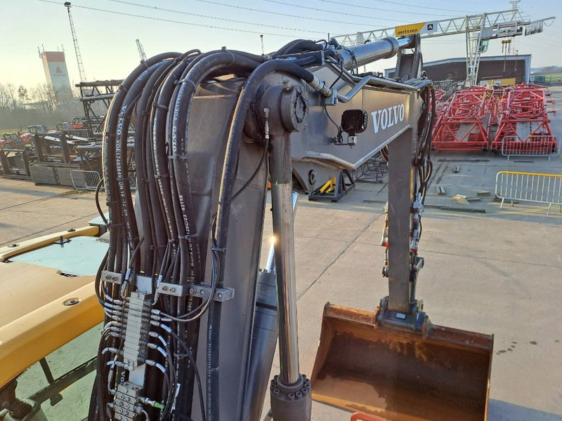 Pelle sur pneus Volvo EW160E: photos 20