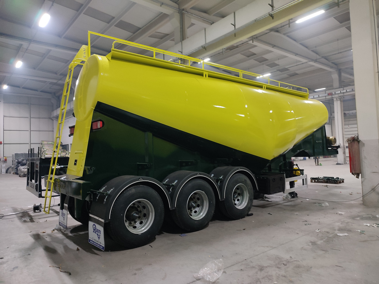 SINAN Steel V type - Citerne pulvérulente: photos 2 SINAN Steel V type - Citerne pulvérulente: photos 2