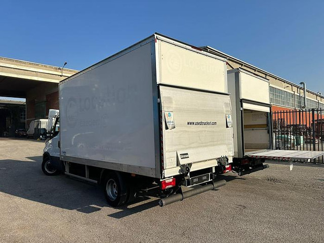 Iveco 35C16 - Fourgon grand volume: photos 2 Iveco 35C16 - Fourgon grand volume: photos 2
