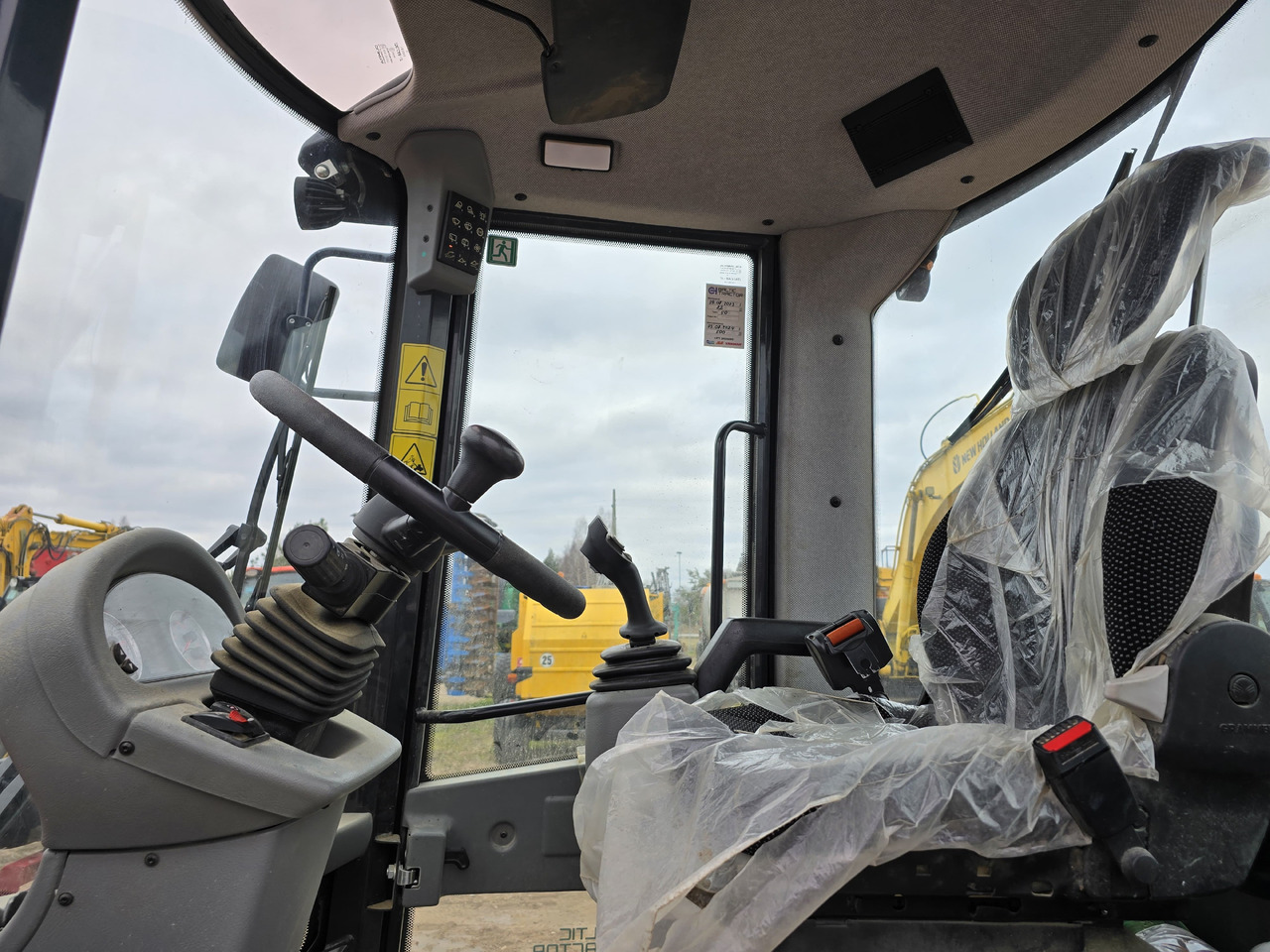 YANMAR V70S - crédit-bail YANMAR V70S: photos 9