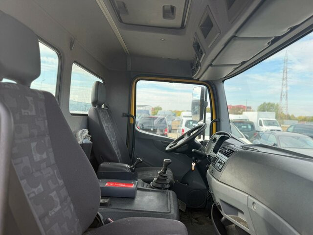 MERCEDES-BENZ Atego 1022 L Pritsche / Klima / Tachograph... - Remorqueuse: photos 3 MERCEDES-BENZ Atego 1022 L Pritsche / Klima / Tachograph... - Remorqueuse: photos 3