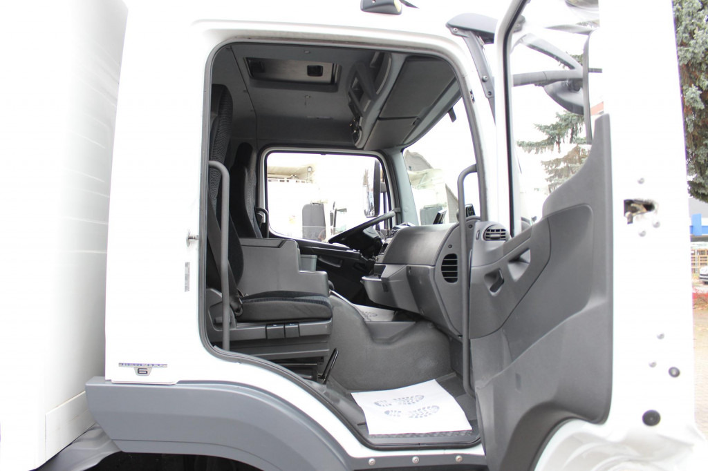 Mercedes-Benz Atego 1221 E6 Koffer Klima LDW Schalter LBW - Camion: photos 5 Mercedes-Benz Atego 1221 E6 Koffer Klima LDW Schalter LBW - Camion: photos 5