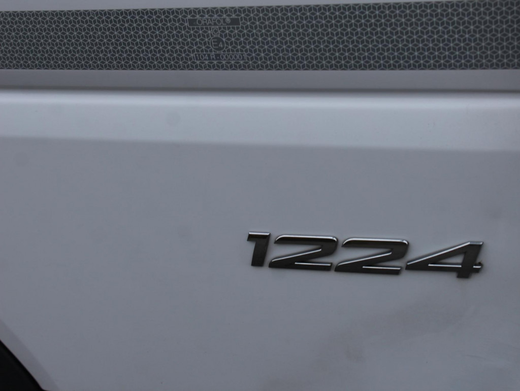 Mercedes-Benz Atego 1221 E6 Koffer Klima LDW Schalter LBW - Camion: photos 3 Mercedes-Benz Atego 1221 E6 Koffer Klima LDW Schalter LBW - Camion: photos 3