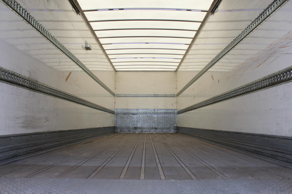 Daf CF 340 E6 Koffer 8,5m Klima LDW Rolltor LBW - Camion fourgon: photos 2 Daf CF 340 E6 Koffer 8,5m Klima LDW Rolltor LBW - Camion fourgon: photos 2