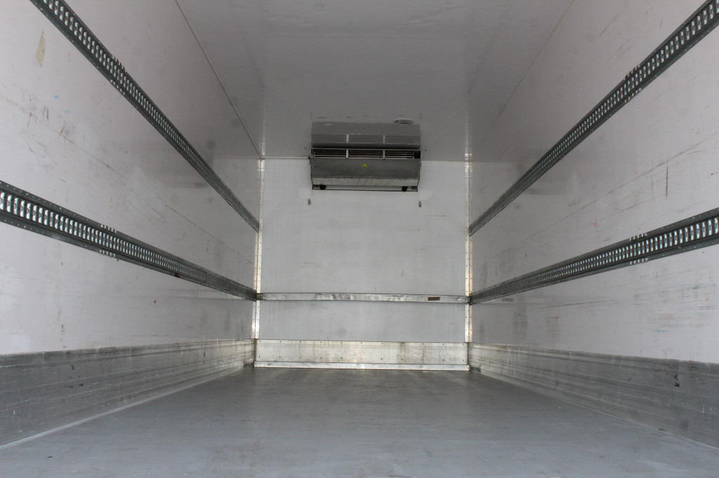 Iveco Eurocargo ML190-320L E6 CS 1150 LBW Schlafkabine - Camion frigorifique: photos 2 Iveco Eurocargo ML190-320L E6 CS 1150 LBW Schlafkabine - Camion frigorifique: photos 2