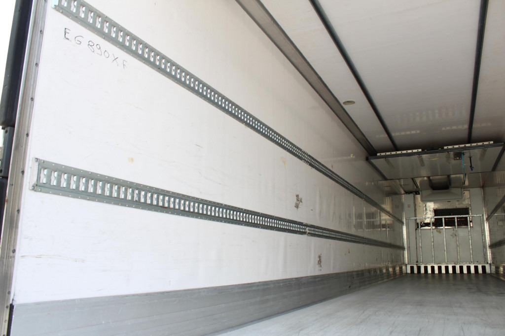 Lamberet TK SLXe Spectrum 2,65h Bi-Multi-Temp. TW FRC25 - Semi-remorque frigorifique: photos 2 Lamberet TK SLXe Spectrum 2,65h Bi-Multi-Temp. TW FRC25 - Semi-remorque frigorifique: photos 2