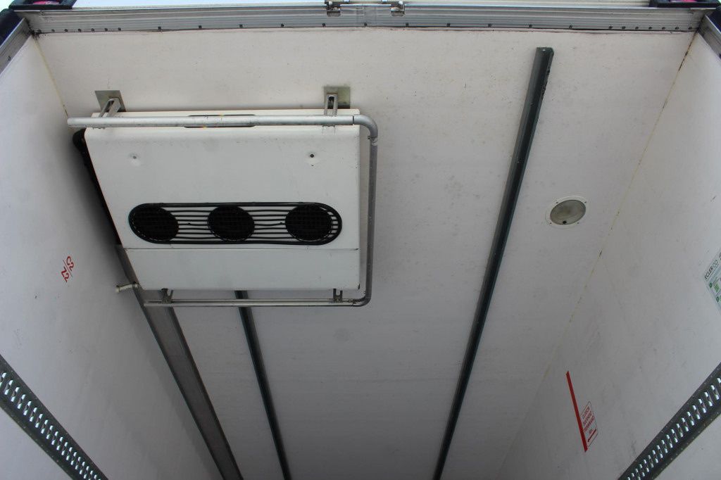 Lamberet TK SLXe Spectrum 2,65h Bi-Multi-Temp. TW FRC25 - Semi-remorque frigorifique: photos 3 Lamberet TK SLXe Spectrum 2,65h Bi-Multi-Temp. TW FRC25 - Semi-remorque frigorifique: photos 3
