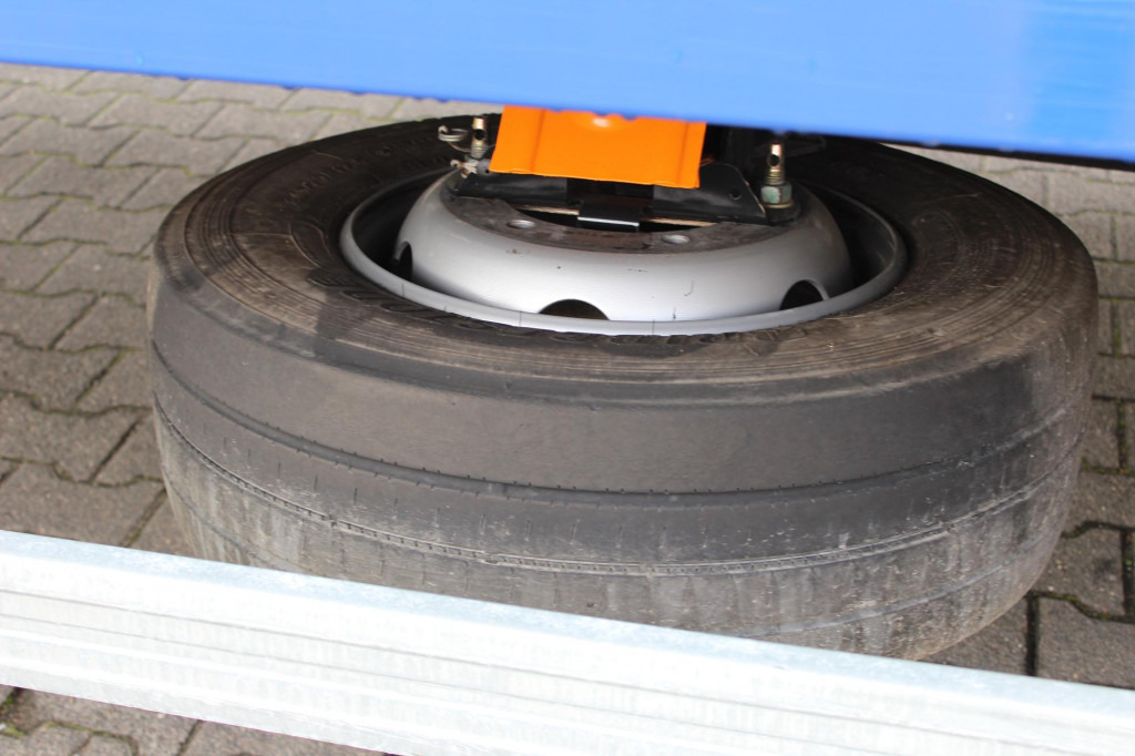 MAN TGL 12.220 Plane-Koffer 7,5 m LBW Klima 199TKm - Camion fourgon: photos 5 MAN TGL 12.220 Plane-Koffer 7,5 m LBW Klima 199TKm - Camion fourgon: photos 5