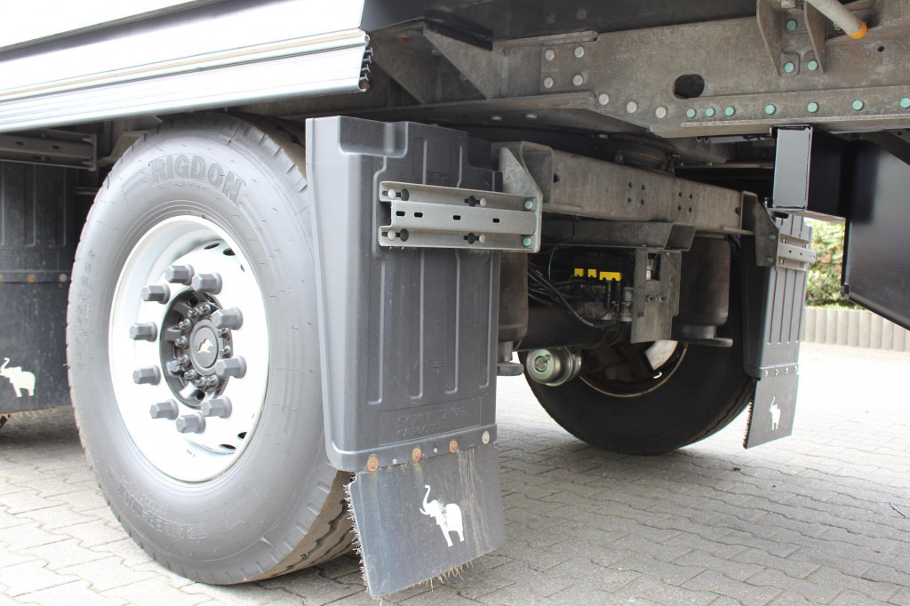 SCHMITZ Blumenbreite TW LBW Lenkachse Rent-Miete - Semi-remorque frigorifique: photos 3 SCHMITZ Blumenbreite TW LBW Lenkachse Rent-Miete - Semi-remorque frigorifique: photos 3