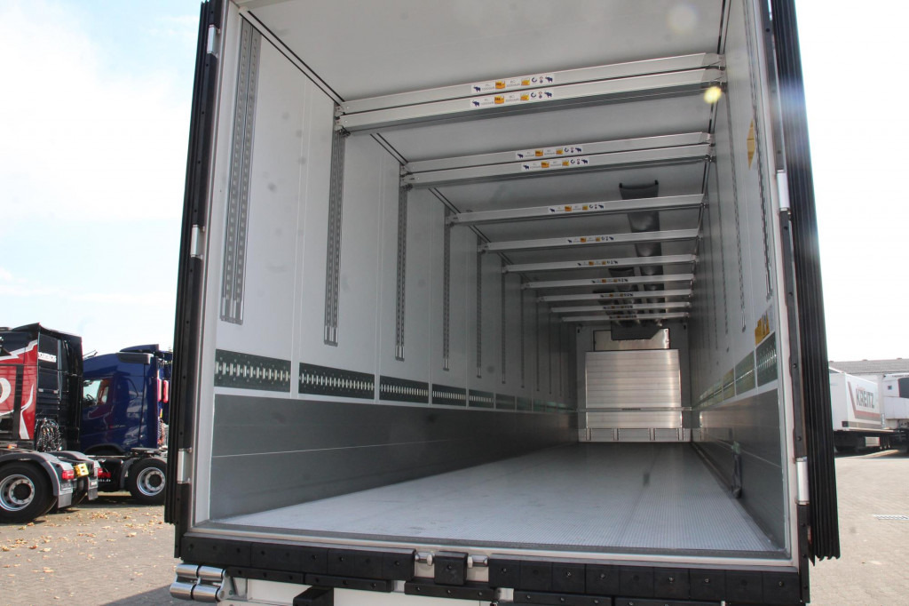 SCHMITZ Thermo King Advancer A400 DS Strom Blumen - Semi-remorque frigorifique: photos 2 SCHMITZ Thermo King Advancer A400 DS Strom Blumen - Semi-remorque frigorifique: photos 2