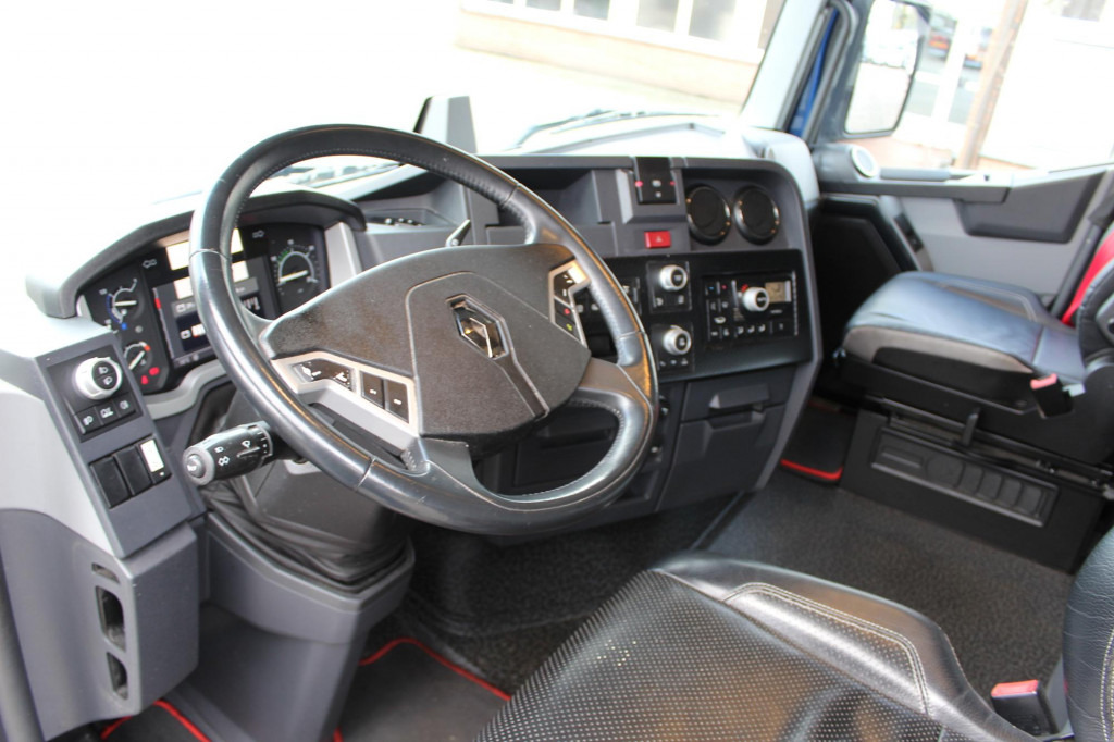 Renault T 520 E6 High  2Tanks Kühlbox Leder 2 Betten - Tracteur routier: photos 4 Renault T 520 E6 High  2Tanks Kühlbox Leder 2 Betten - Tracteur routier: photos 4