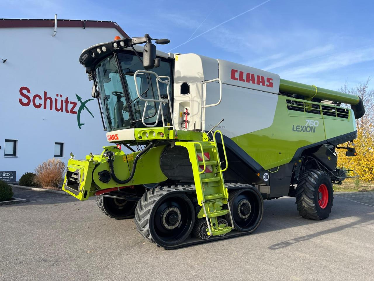 CLAAS Lexion 760TT mt SW V900, 3D, Laserpilot, APS - Moissonneuse-batteuse: photos 1 CLAAS Lexion 760TT mt SW V900, 3D, Laserpilot, APS - Moissonneuse-batteuse: photos 1