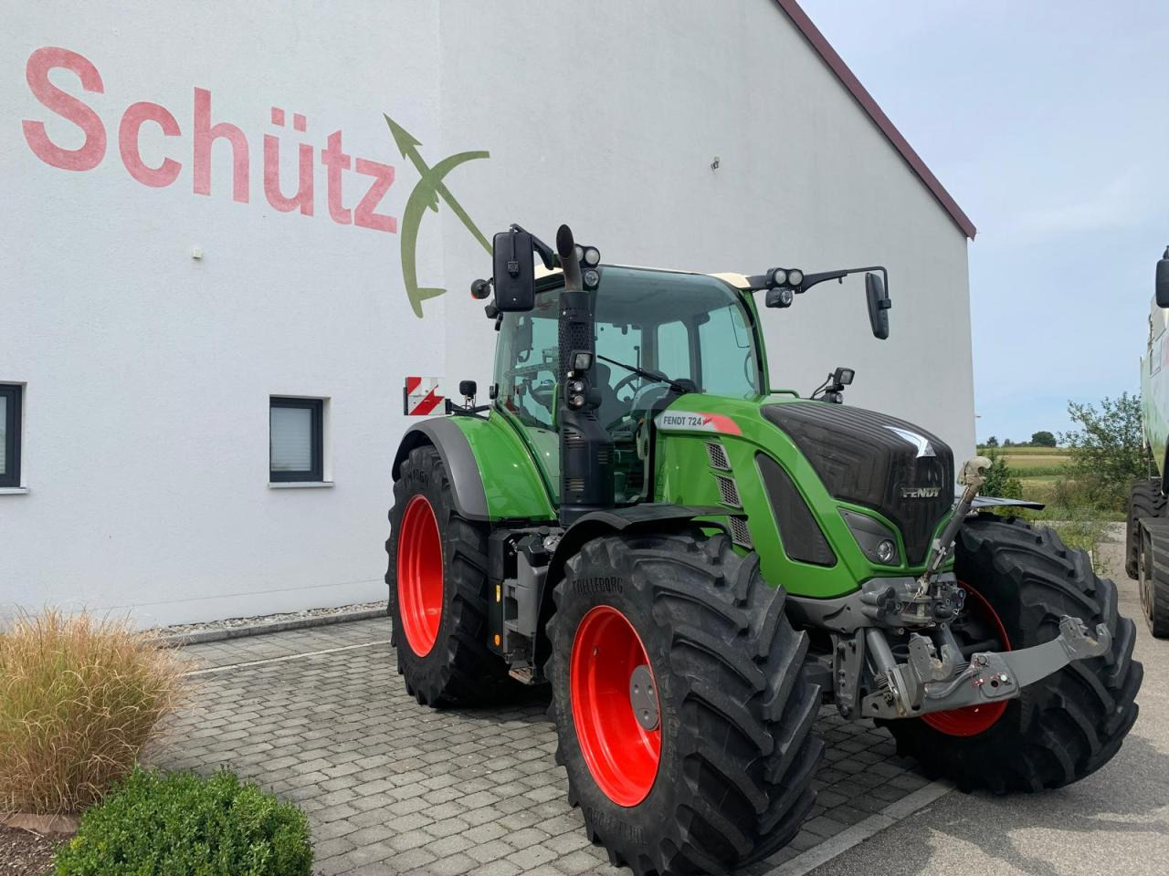 Fendt 724 Vario Power Plus mit GPS - Tracteur agricole: photos 2 Fendt 724 Vario Power Plus mit GPS - Tracteur agricole: photos 2