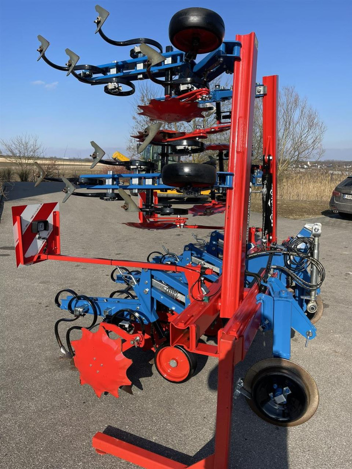 Hatzenbichler 6-reihiges Hackgerät, 75 cm Abstand, TOP Zustand - Outils du sol: photos 2 Hatzenbichler 6-reihiges Hackgerät, 75 cm Abstand, TOP Zustand - Outils du sol: photos 2