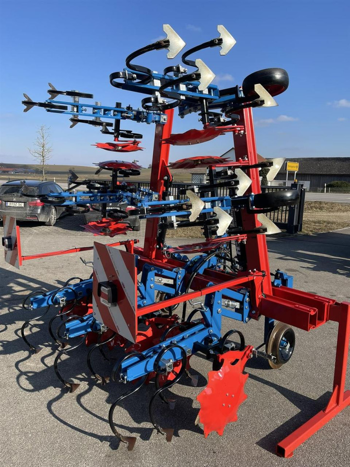 Hatzenbichler 6-reihiges Hackgerät, 75 cm Abstand, TOP Zustand - Outils du sol: photos 3 Hatzenbichler 6-reihiges Hackgerät, 75 cm Abstand, TOP Zustand - Outils du sol: photos 3