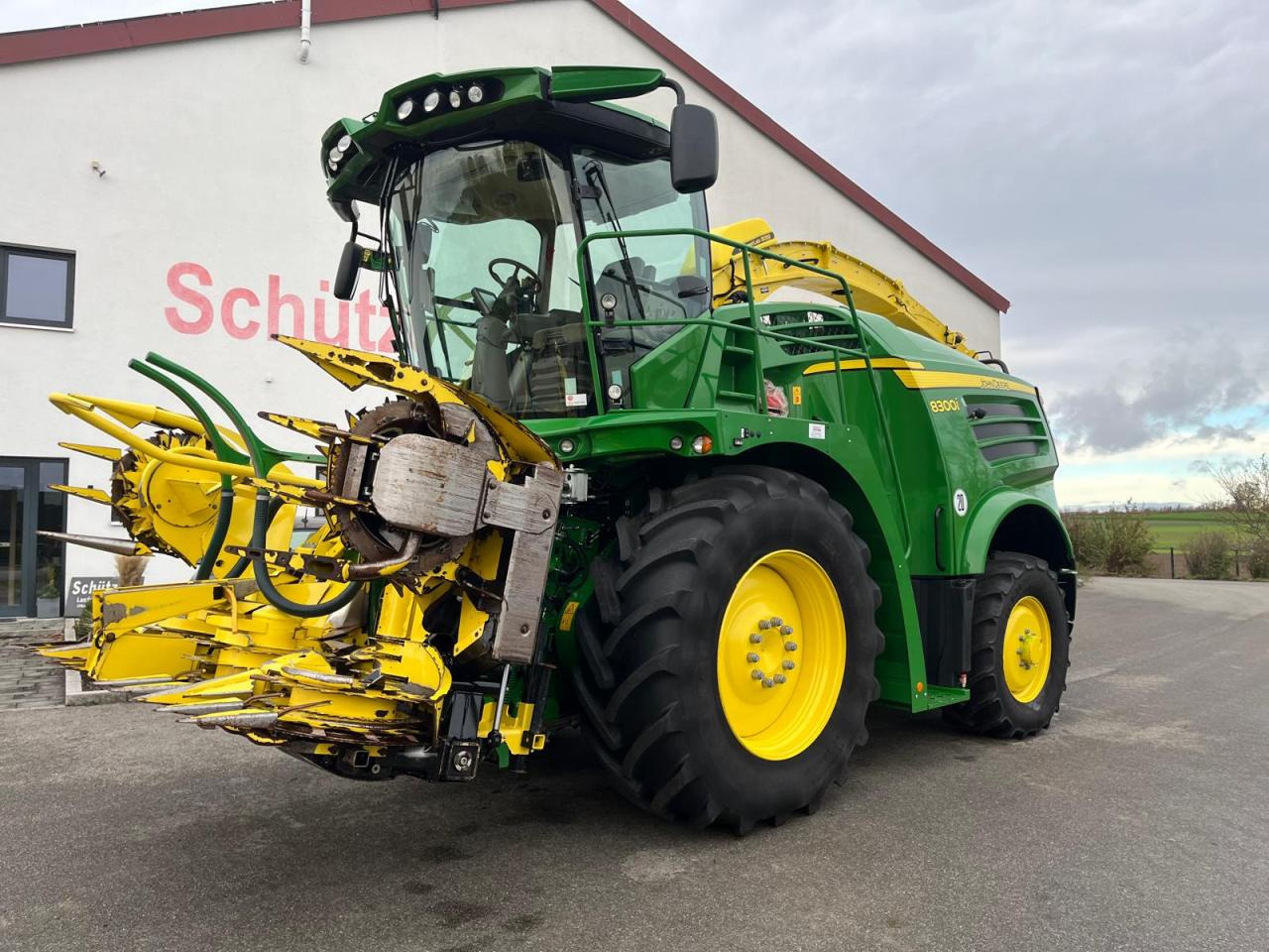 John Deere 8300i JD mit Harvestlap, mit Pickup, Kemper, 910 Bh - Ensileuse: photos 1 John Deere 8300i JD mit Harvestlap, mit Pickup, Kemper, 910 Bh - Ensileuse: photos 1