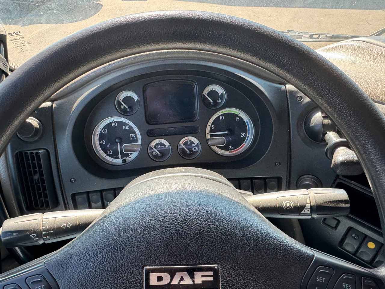 DAF XF 105.460 - Gergen Adonis TAK 20 ok 1205 - crédit-bail DAF XF 105.460 - Gergen Adonis TAK 20 ok 1205: photos 15