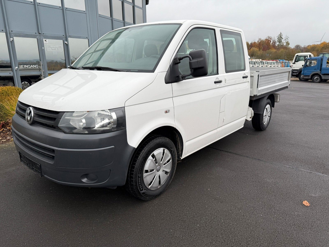 Volkswagen VW T 5 2,0 TDI Doka AHK Klima 114 PS - Fourgon plateau, Utilitaire double cabine: photos 3 Volkswagen VW T 5 2,0 TDI Doka AHK Klima 114 PS - Fourgon plateau, Utilitaire double cabine: photos 3