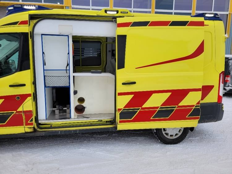 FORD TRANSIT 2,0TDI AMBULANCE KLIMA 4.2018 EURO 6, 3 UNITS - Ambulance: photos 4 FORD TRANSIT 2,0TDI AMBULANCE KLIMA 4.2018 EURO 6, 3 UNITS - Ambulance: photos 4