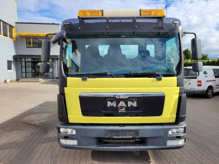 MAN TGL 8.150 10.2011 EURO5 141520km ONLY - Camion plateau: photos 2 MAN TGL 8.150 10.2011 EURO5 141520km ONLY - Camion plateau: photos 2