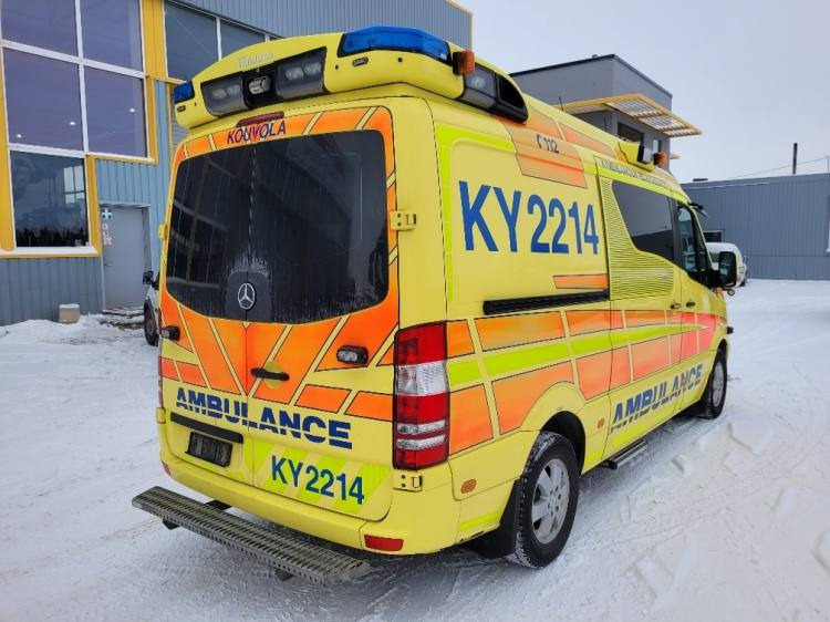 MERCEDES – BENZ SPRINTER 3.0D AMBULANCE (TAMLANS) KLIMA, 11.2016, EURO 6 - Ambulance: photos 4 MERCEDES – BENZ SPRINTER 3.0D AMBULANCE (TAMLANS) KLIMA, 11.2016, EURO 6 - Ambulance: photos 4