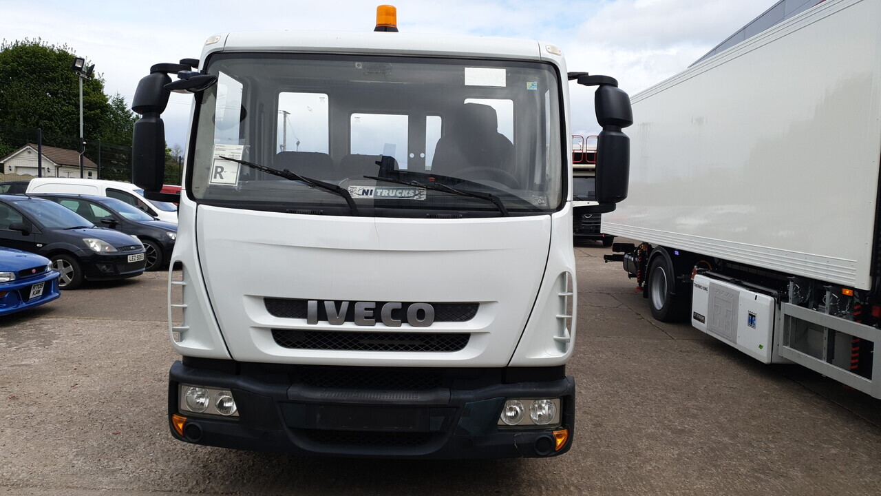 Mallaghan Water truck WSU 3000 on IVECO - Équipement aéroportuaire: photos 1 Mallaghan Water truck WSU 3000 on IVECO - Équipement aéroportuaire: photos 1