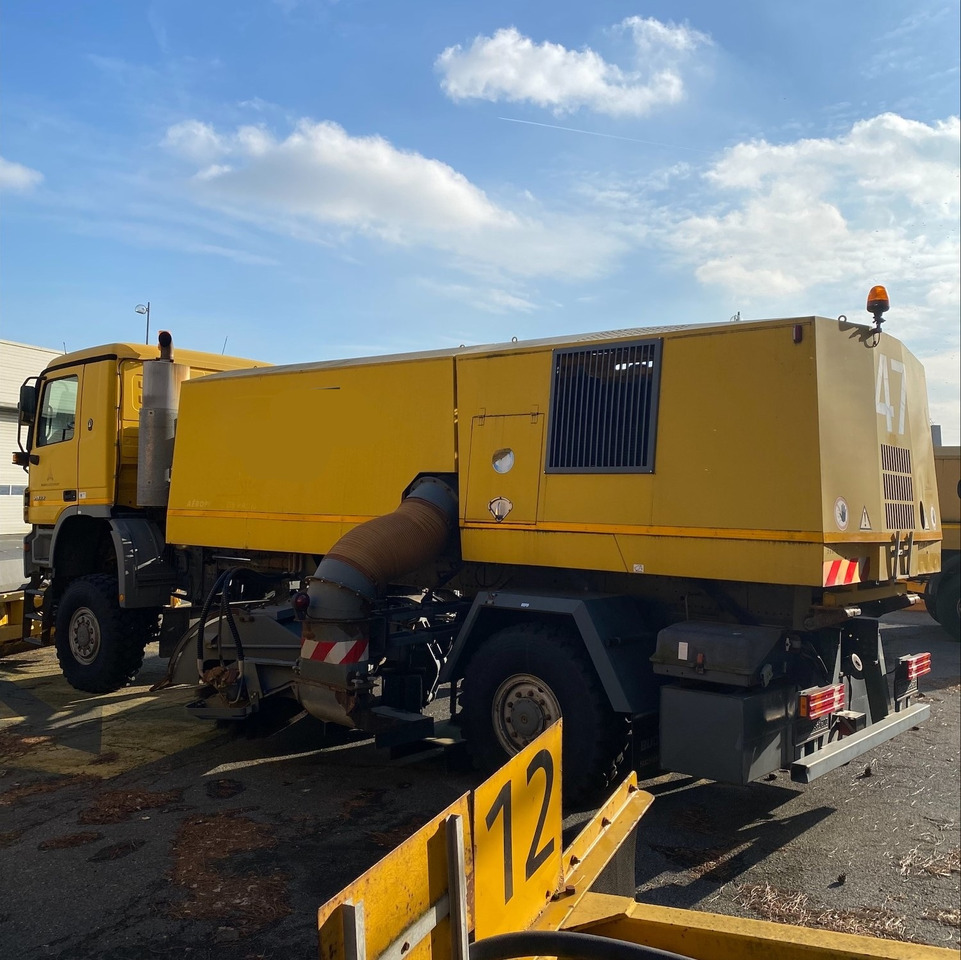 SnowBlower SCHORLING - Équipement aéroportuaire: photos 3 SnowBlower SCHORLING - Équipement aéroportuaire: photos 3