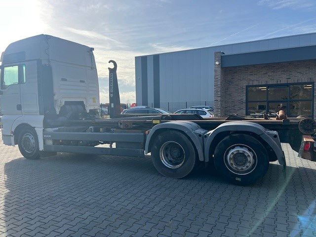 MAN TGA 26.440 .440 6x2 - Camion porte-conteneur/ Caisse mobile: photos 3 MAN TGA 26.440 .440 6x2 - Camion porte-conteneur/ Caisse mobile: photos 3