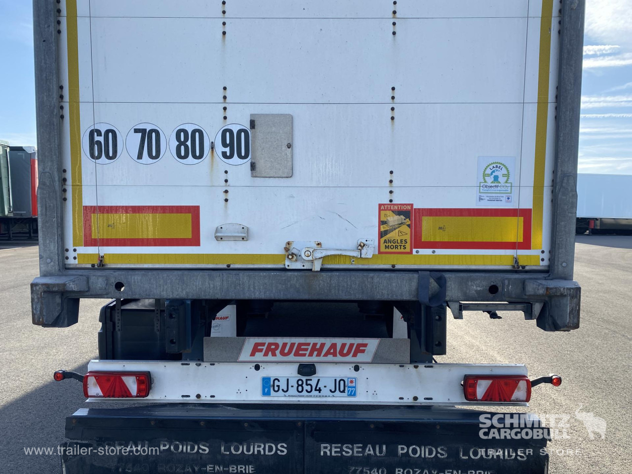 FRUEHAUF Dryfreight Standard Roller shutter door - Semi-remorque fourgon: photos 3 FRUEHAUF Dryfreight Standard Roller shutter door - Semi-remorque fourgon: photos 3