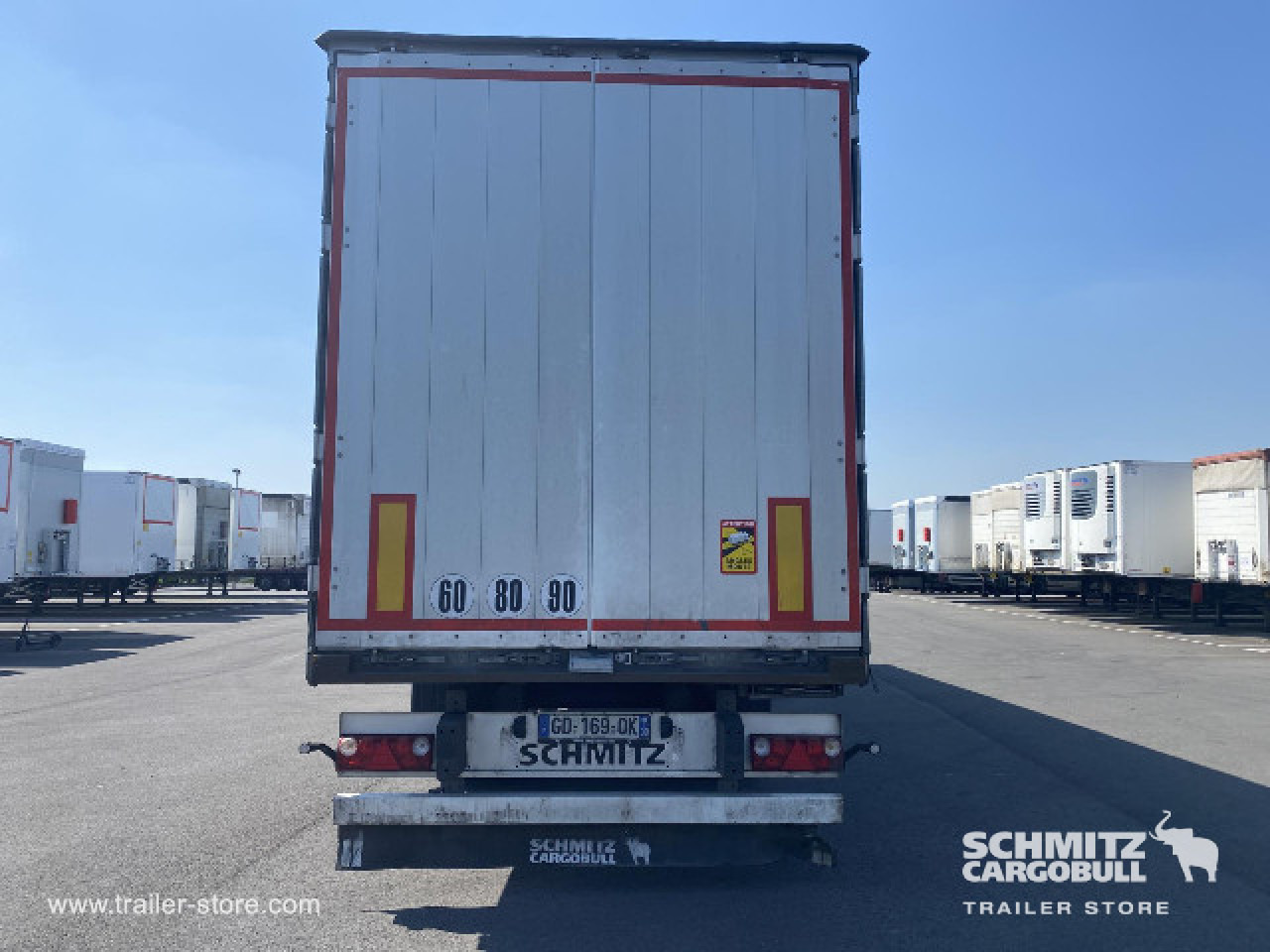 SCHMITZ Curtainsider Standard - Semi-remorque rideaux coulissants: photos 3 SCHMITZ Curtainsider Standard - Semi-remorque rideaux coulissants: photos 3