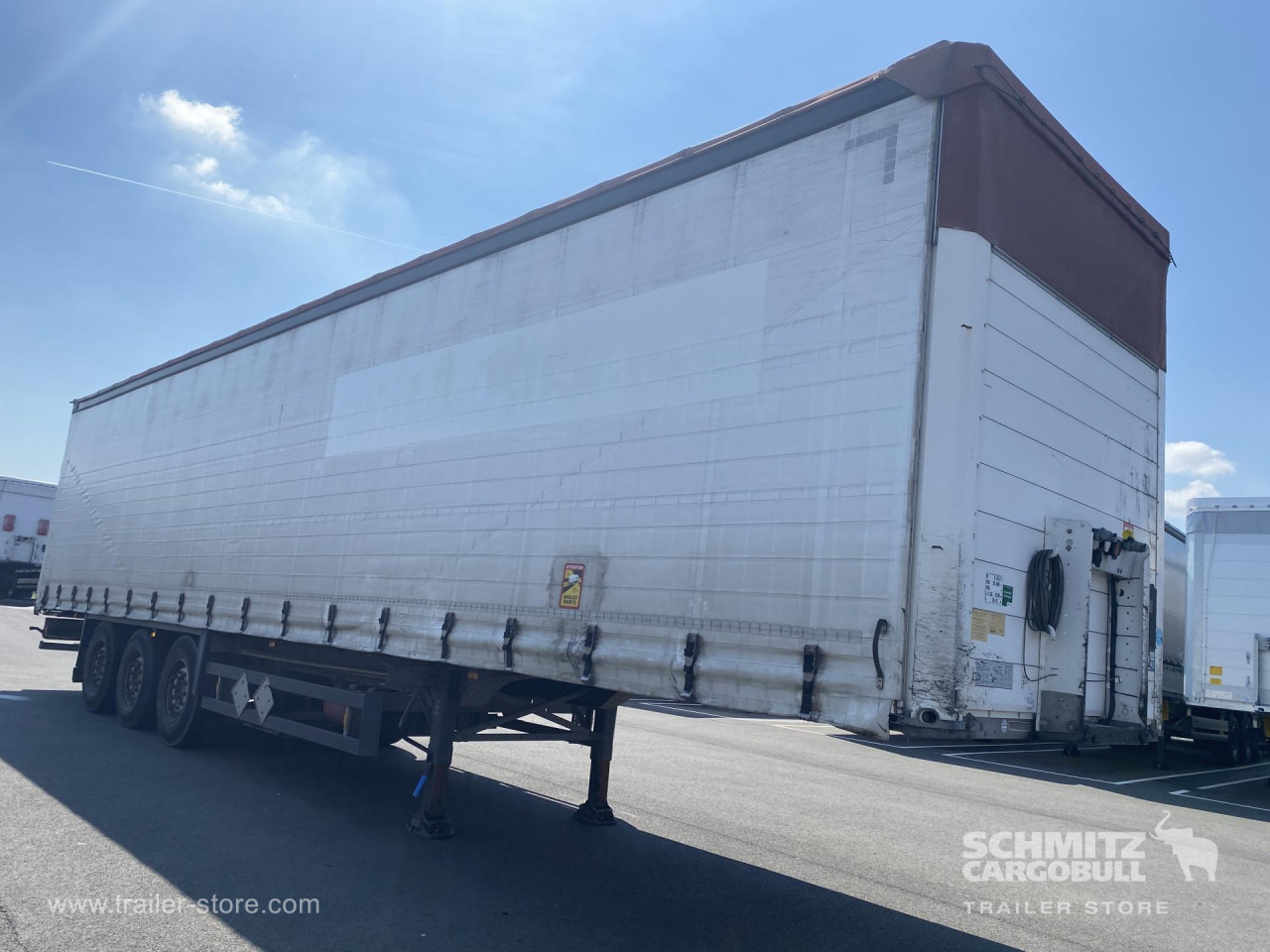 SCHMITZ Curtainsider Standard - Semi-remorque rideaux coulissants: photos 1 SCHMITZ Curtainsider Standard - Semi-remorque rideaux coulissants: photos 1